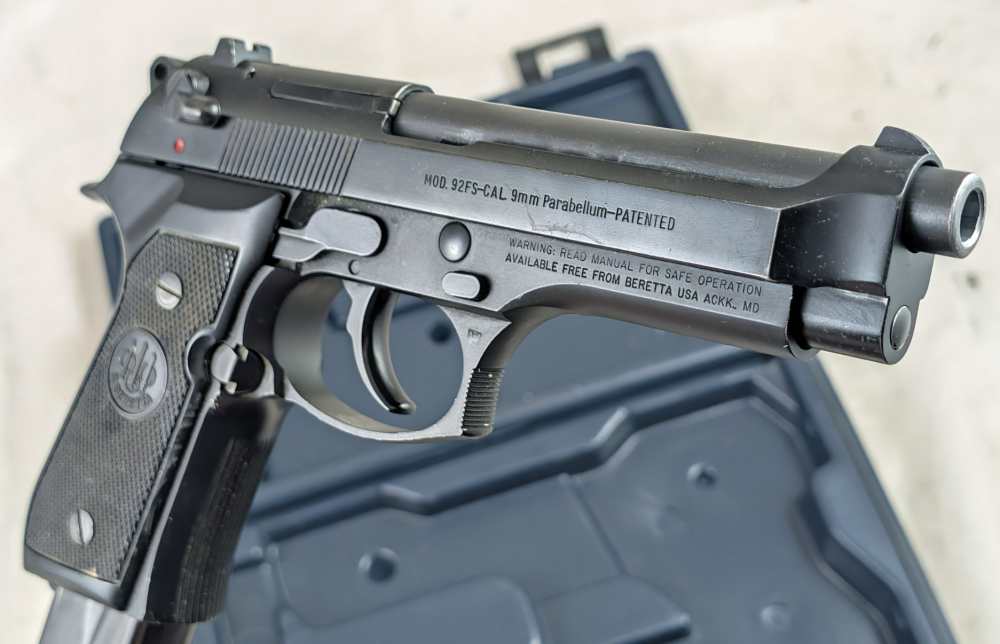 1990 Beretta 92FS 9mm (3) Magazines 10 Rd 15 Rd 92 FS-img-1