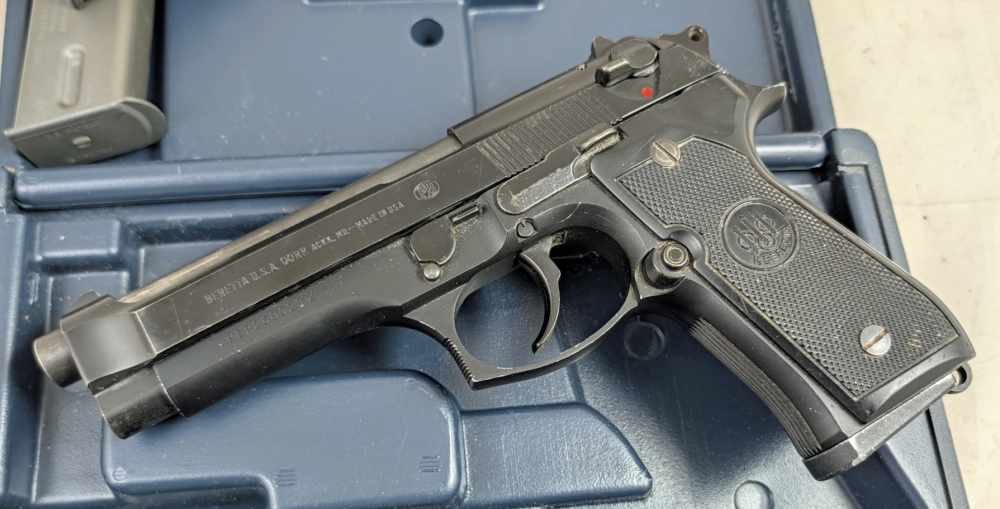 1990 Beretta 92FS 9mm (3) Magazines 10 Rd 15 Rd 92 FS-img-5