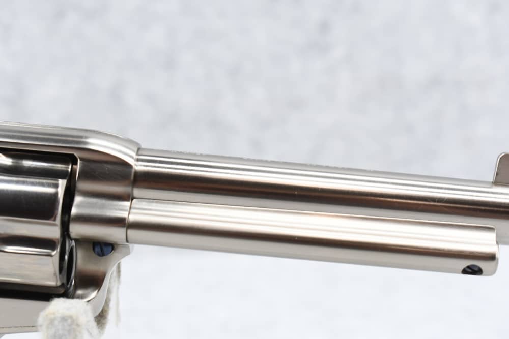 Taylor's Uberti 1873 Cattleman .45 Colt 5.5" Nickel Faux Ivory Box EX+-img-4