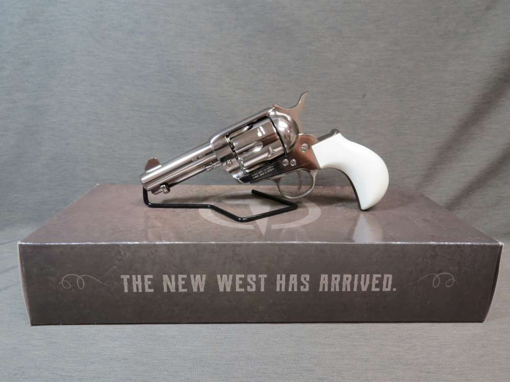 Taylor's & Co Pietta 1873 Nickel Flattop Birdshead Revolver 3.5" 200072-img-0