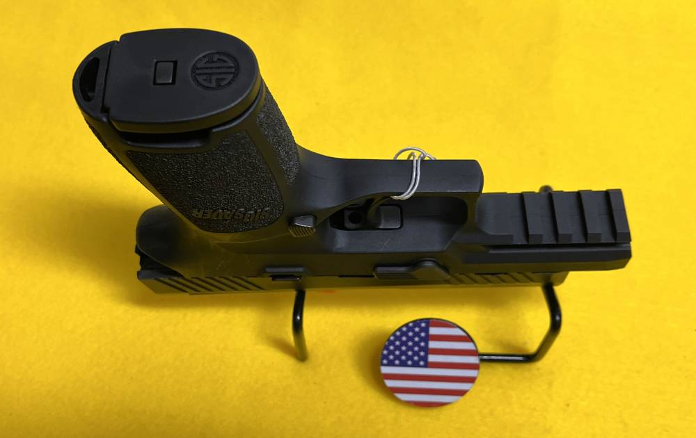 New Sig Sauer P320 Compact Pistol 9mm Optic Ready 15rd mags Handgun-img-6
