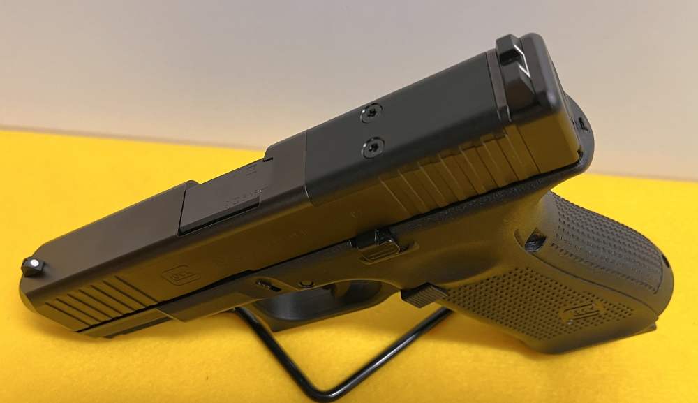 New Glock G19 Gen 5 MOS 9mm Pistol 15rd Mags Handgun Austria-img-15