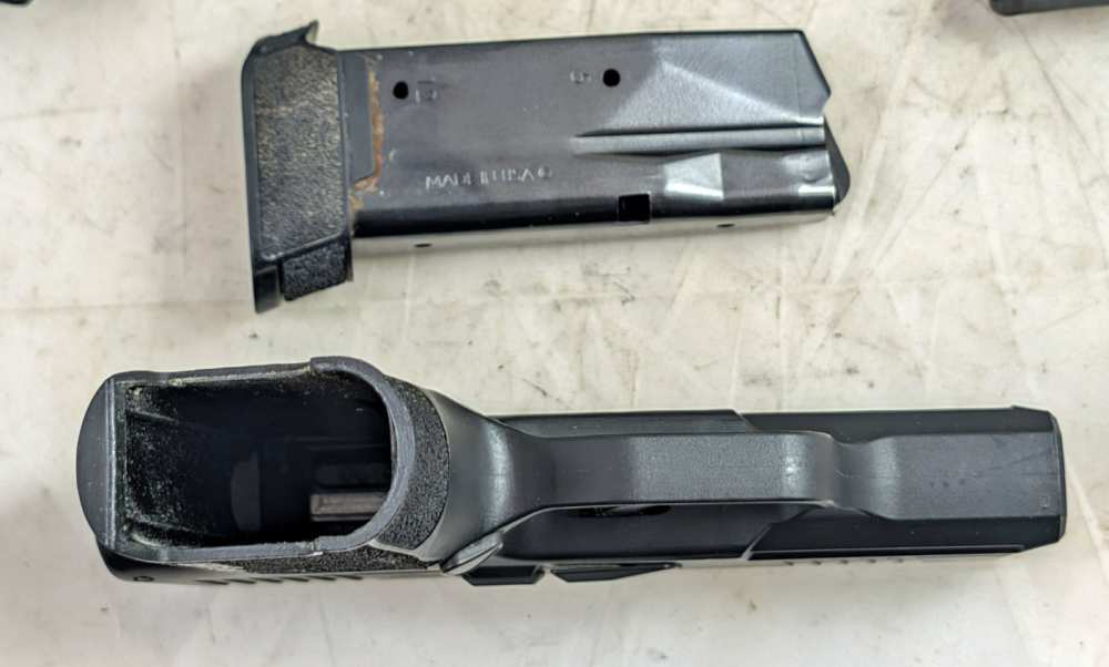 2019 Sig Sauer P365 9mm BXR3 3.1" 12+1 XRAY Sights 365 Holster-img-11