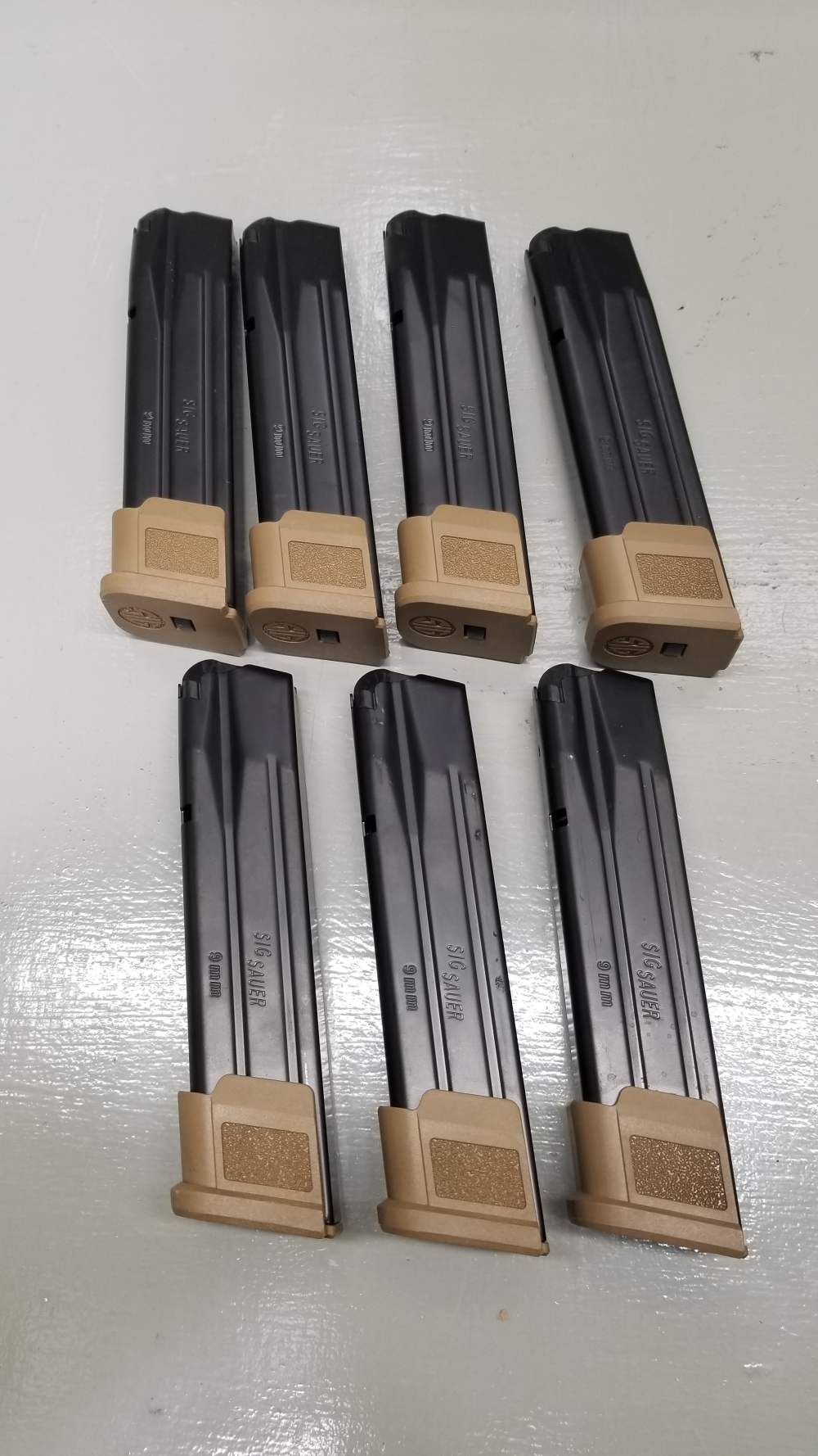 Lot of 7 Sig Sauer M17/M18/P320 21 Round Magazines OEM FDE  .01 Penny Start-img-2