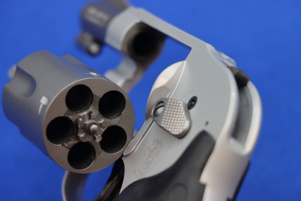 Smith & Wesson Model 638 Compact Revolver 38 S&W SPL Shrouded Hammer 163070-img-23