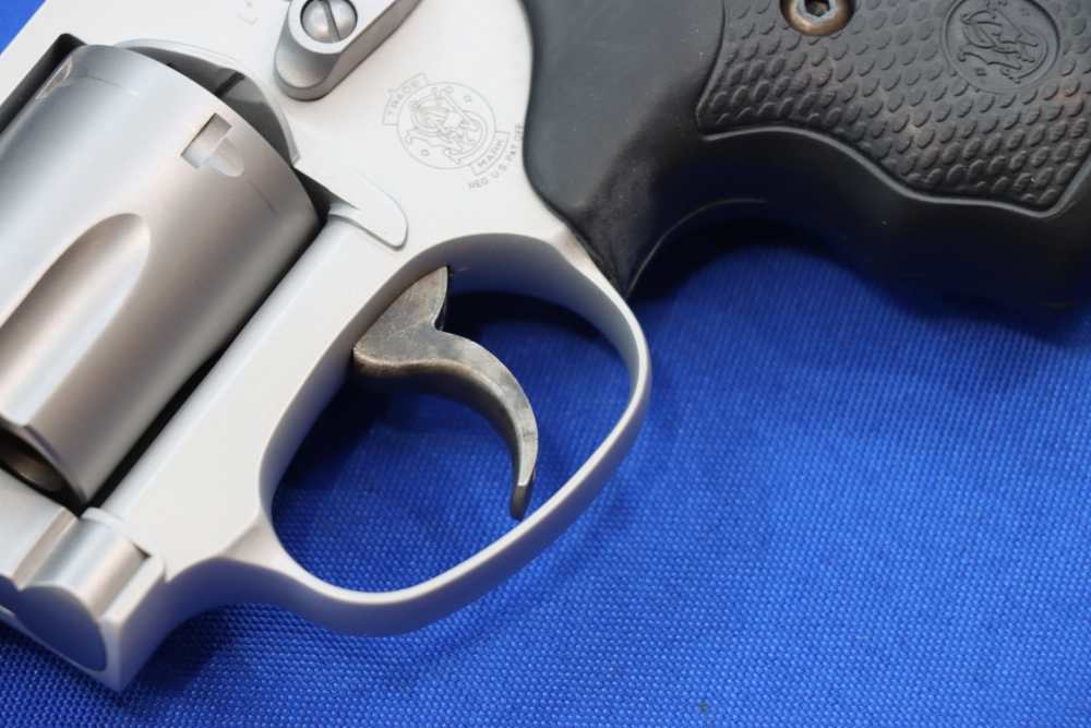 Smith & Wesson Model 638 Compact Revolver 38 S&W SPL Shrouded Hammer 163070-img-5