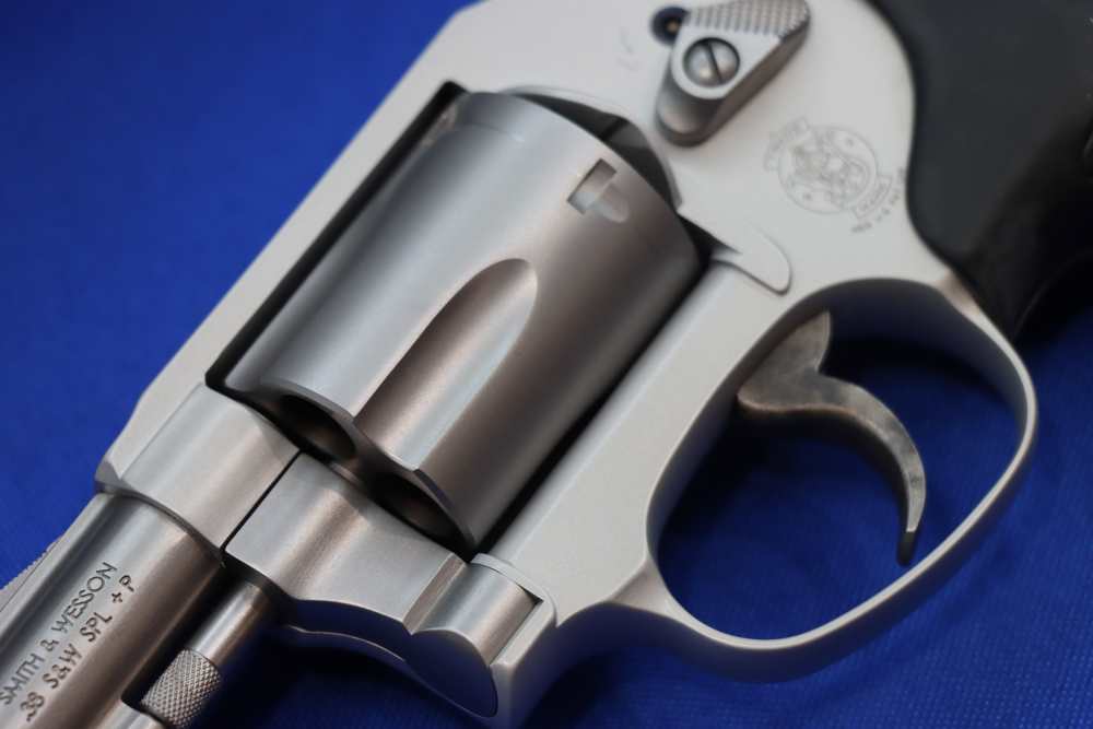 Smith & Wesson Model 638 Compact Revolver 38 S&W SPL Shrouded Hammer 163070-img-3