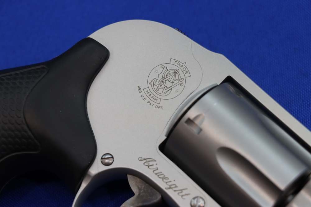 Smith & Wesson Model 638 Compact Revolver 38 S&W SPL Shrouded Hammer 163070-img-10