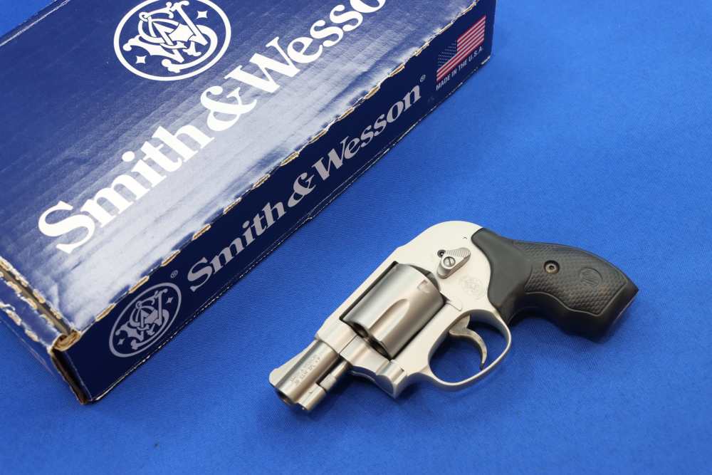 Smith & Wesson Model 638 Compact Revolver 38 S&W SPL Shrouded Hammer 163070-img-0