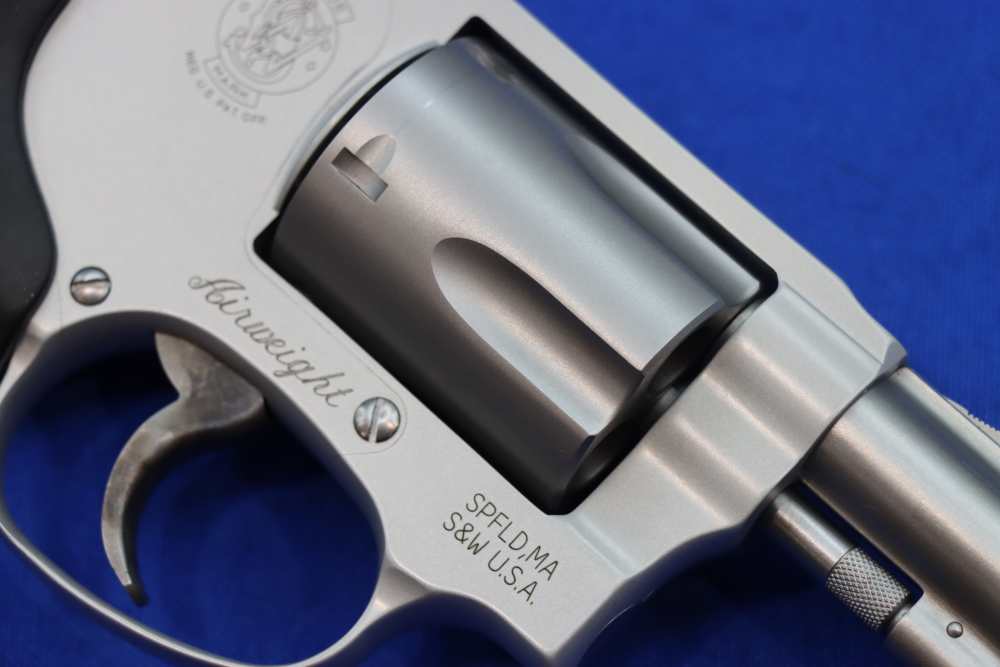 Smith & Wesson Model 638 Compact Revolver 38 S&W SPL Shrouded Hammer 163070-img-9