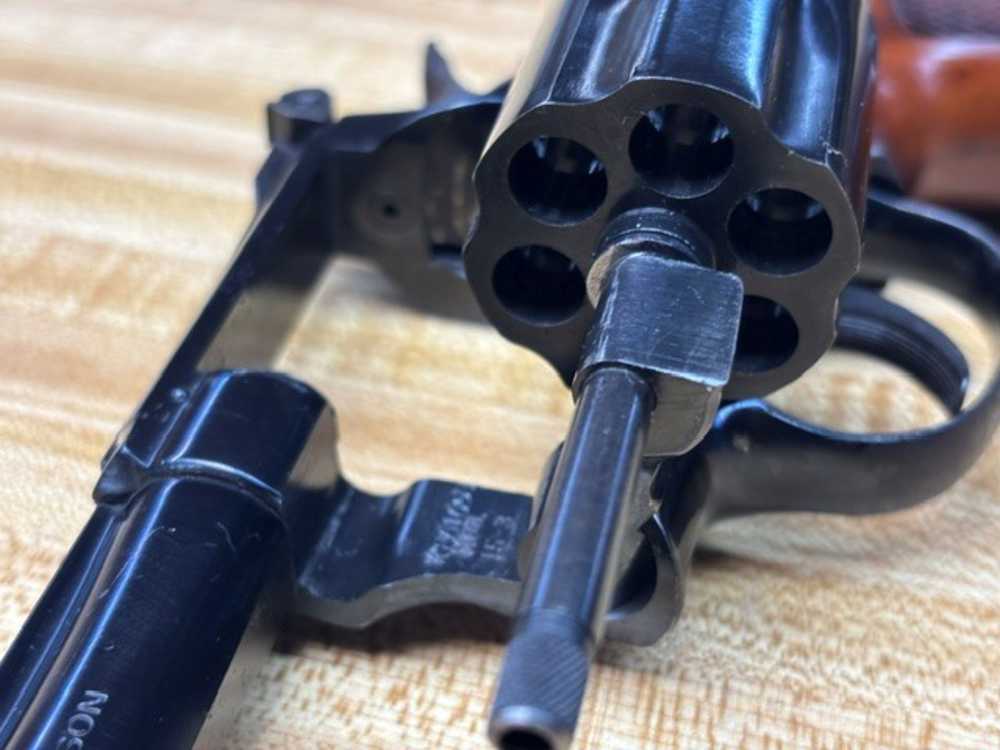 Smith & Wesson Model 15-3 .38SPL  4" Brl    # 18039-img-12