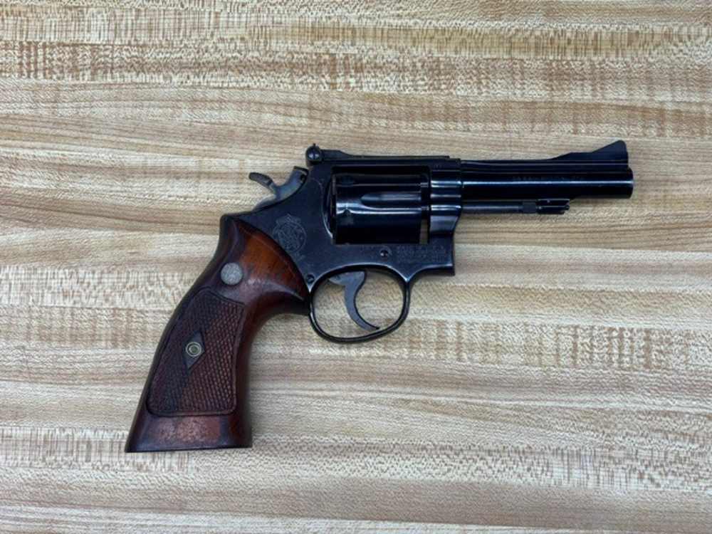 Smith & Wesson Model 15-3 .38SPL  4" Brl    # 18039-img-0