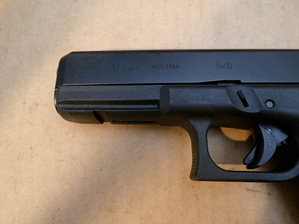 Glock 17 Gen 5 9mm AmeriGlo Night Sights -img-8