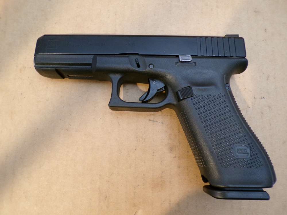 Glock 17 Gen 5 9mm AmeriGlo Night Sights -img-5