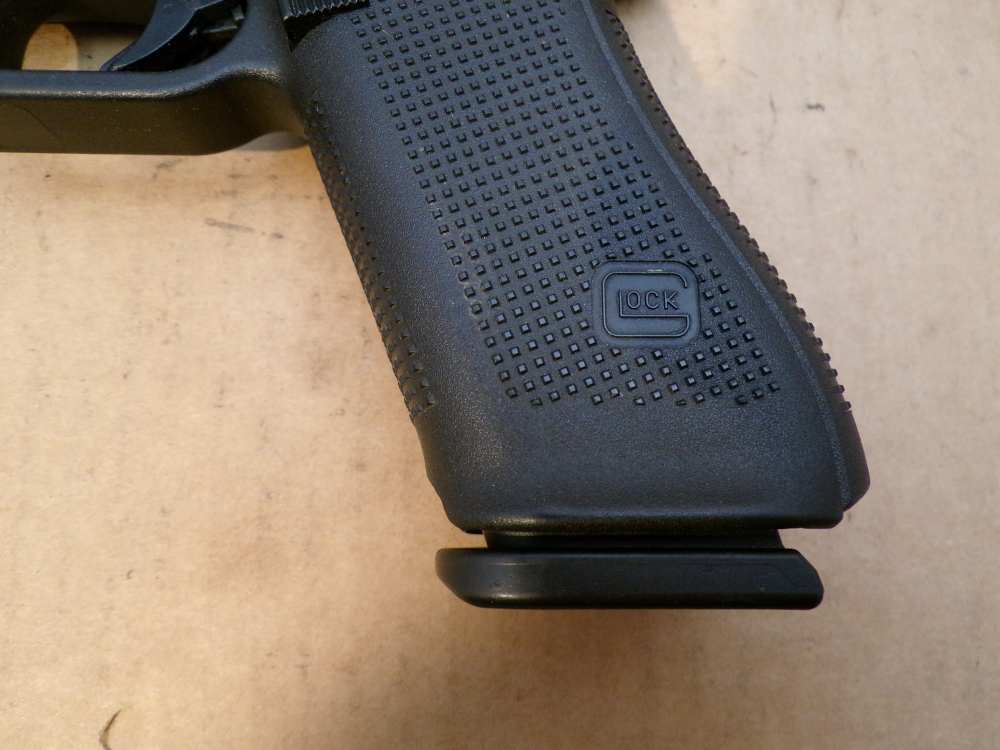 Glock 17 Gen 5 9mm AmeriGlo Night Sights -img-6
