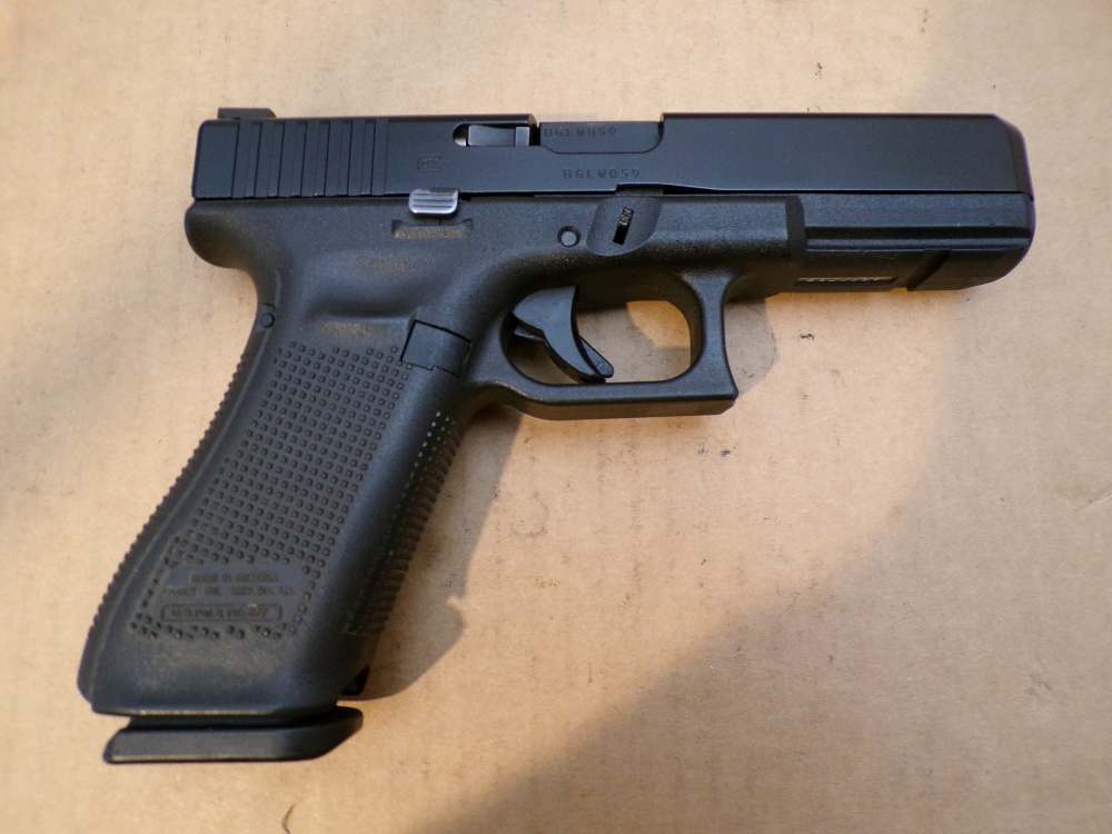 Glock 17 Gen 5 9mm AmeriGlo Night Sights -img-1