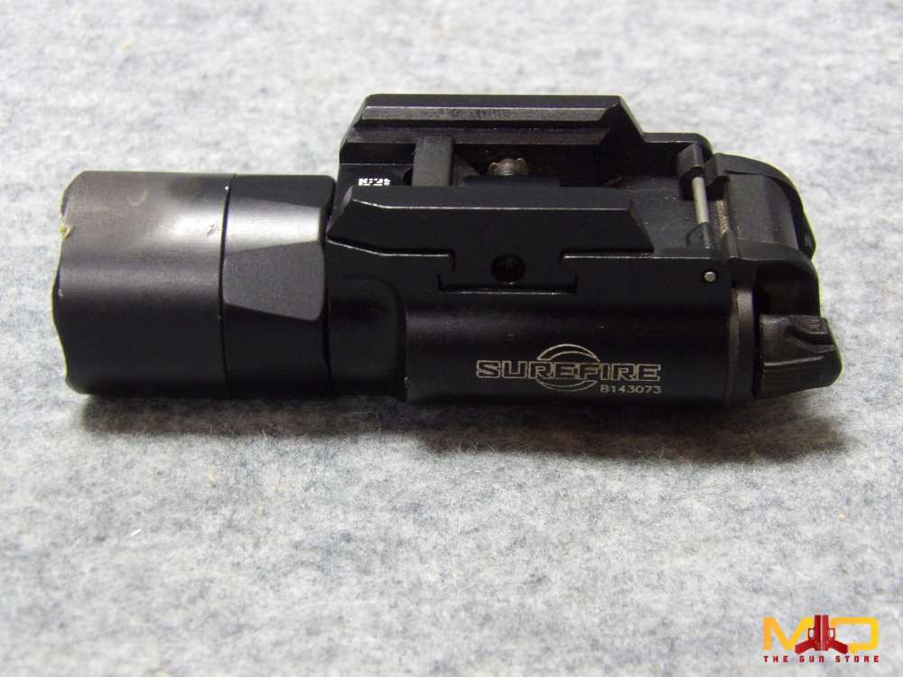Surefire X300 Ultra Weapon Light Very Good Condition Penny Start!-img-4