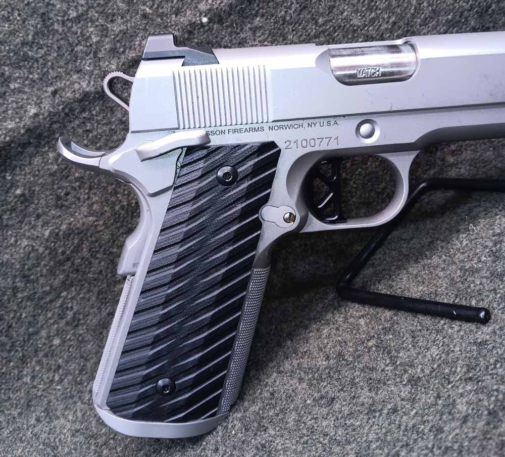 DAN WESSON VALOR 1911 .45ACP -img-3