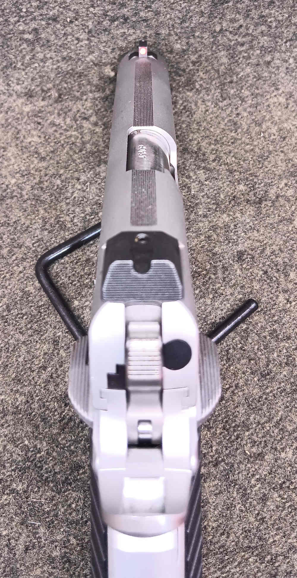 DAN WESSON VALOR 1911 .45ACP -img-8