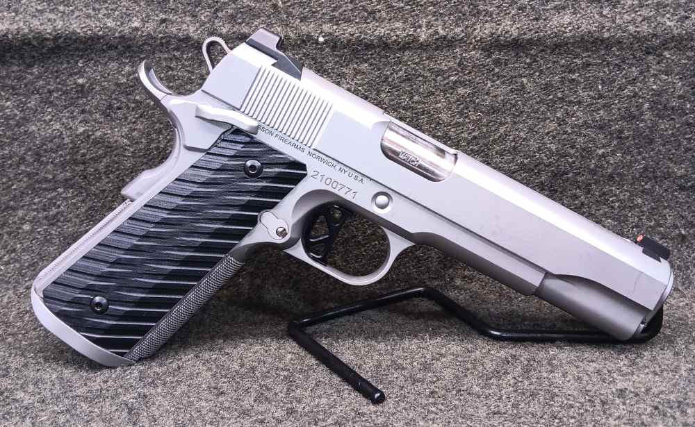 DAN WESSON VALOR 1911 .45ACP -img-2