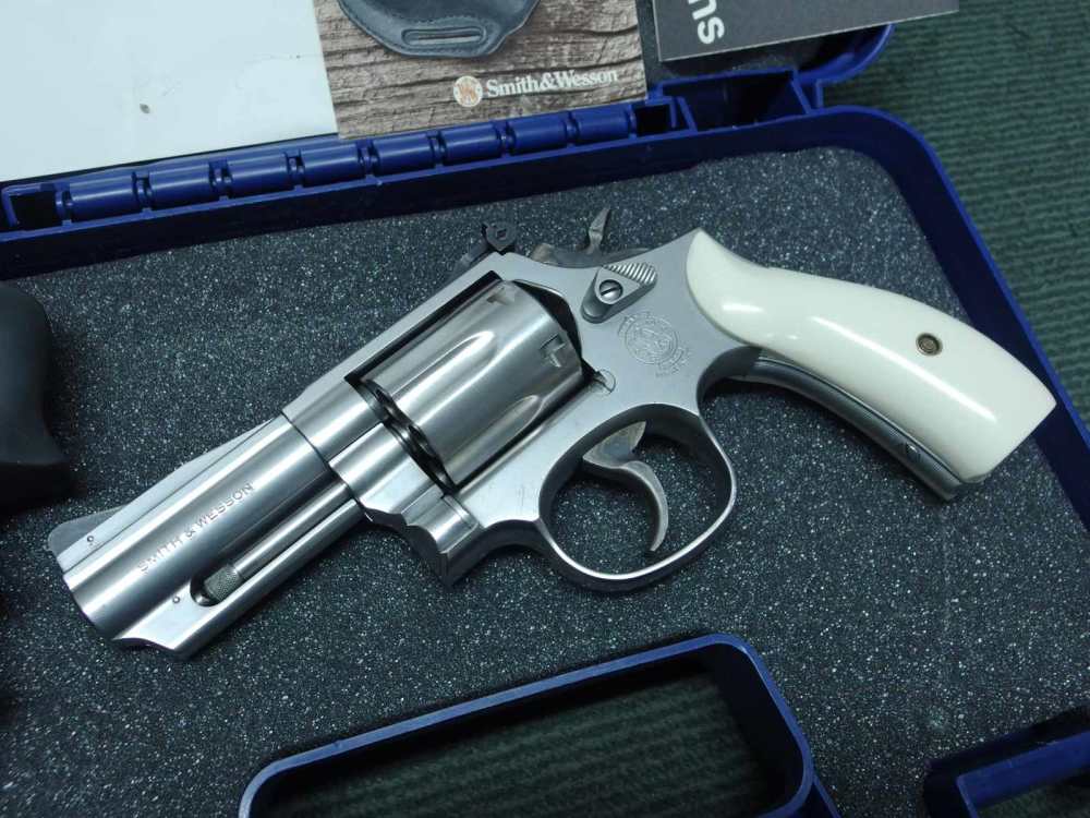 SMITH & WESSON 66-4 .357 MAG - 3-INCH - FACTORY MAG-NA-PORT - BOX & PAPERS-img-1