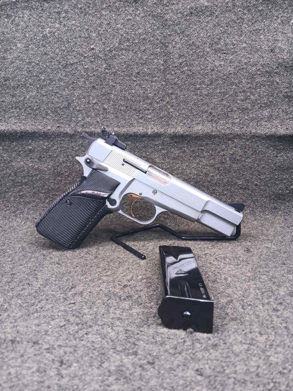BROWNING HI-POWER 9MM-img-0