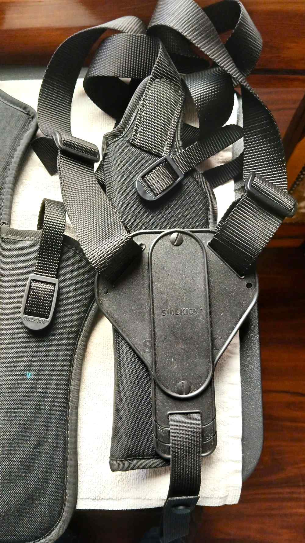  30-HOLSTER LOT — $75 STARTING BID -img-4