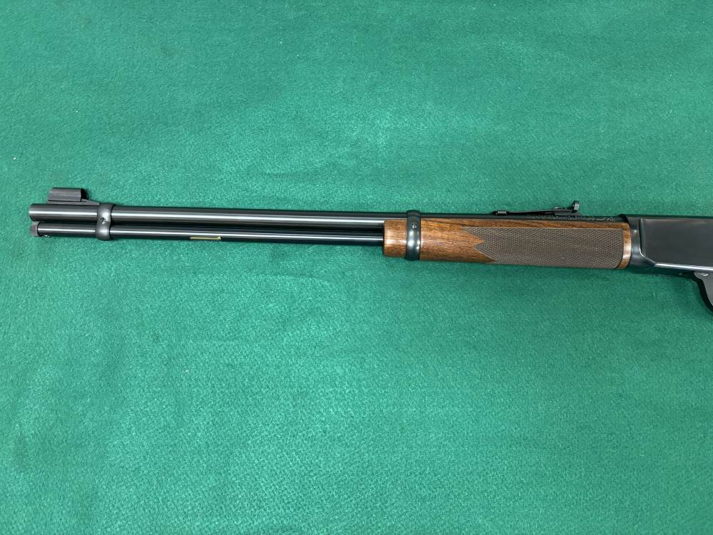 Winchester 9422 Lever Action Rifle (22 LR)-img-5