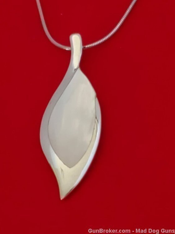 925 Sterling Silver & Mother of Pearl Necklace.S40.*REDUCED*-img-0