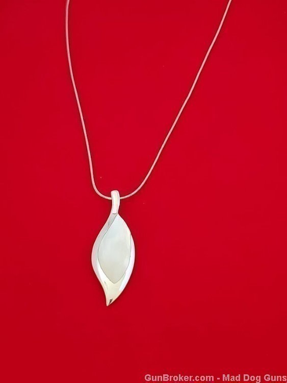 925 Sterling Silver & Mother of Pearl Necklace.S40.*REDUCED*-img-1