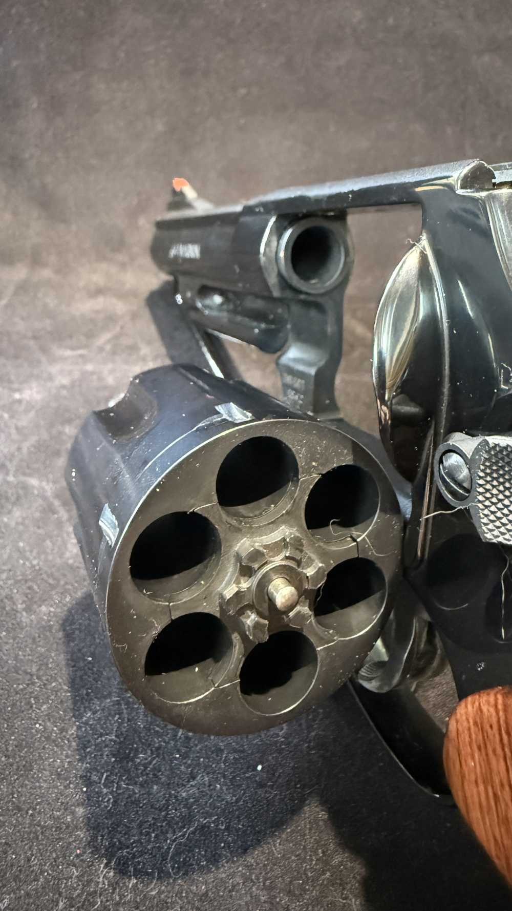 Smith & Wesson Model 29-10 Classic .44 Magnum 4in Revolver Extras-img-5