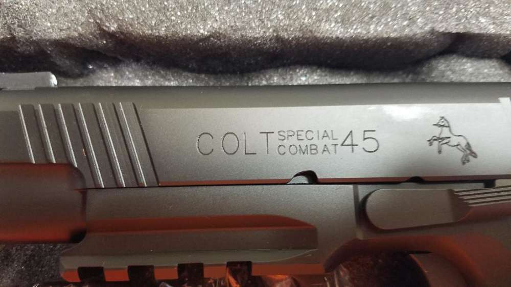 COLT CUSTOM SHOP 45 ACP COMMAMDER SPECIALCOMBAT RAIL GUN, NIB-img-4
