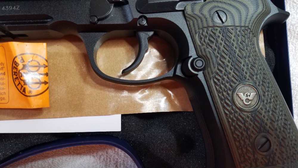 BERETTA / WILSON COMBAT 92A1 9MM WITH THREDED BARREL AND NIGHT SIGHTS NIB -img-4