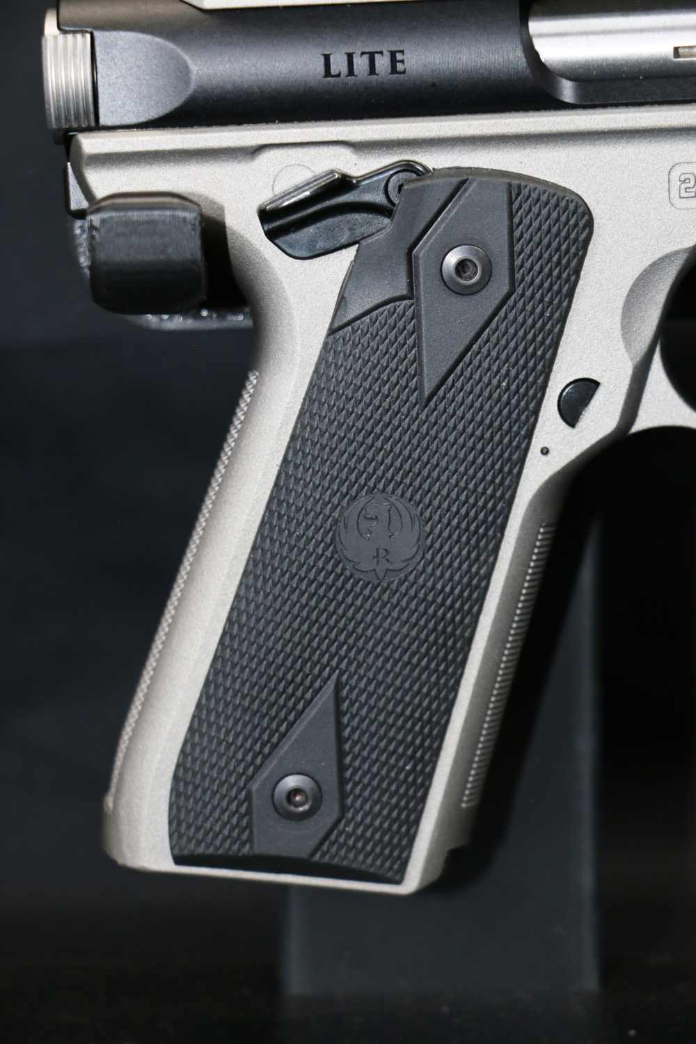 NEW! Ruger Mark IV 22/45 Lite Elite Concrete 22LR 4.4" 10-round-img-9