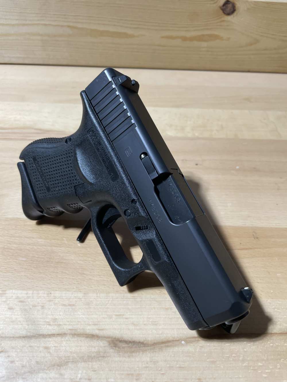 Glock 26 Gen 4 9mm w/ Box and 2 Mags-img-5