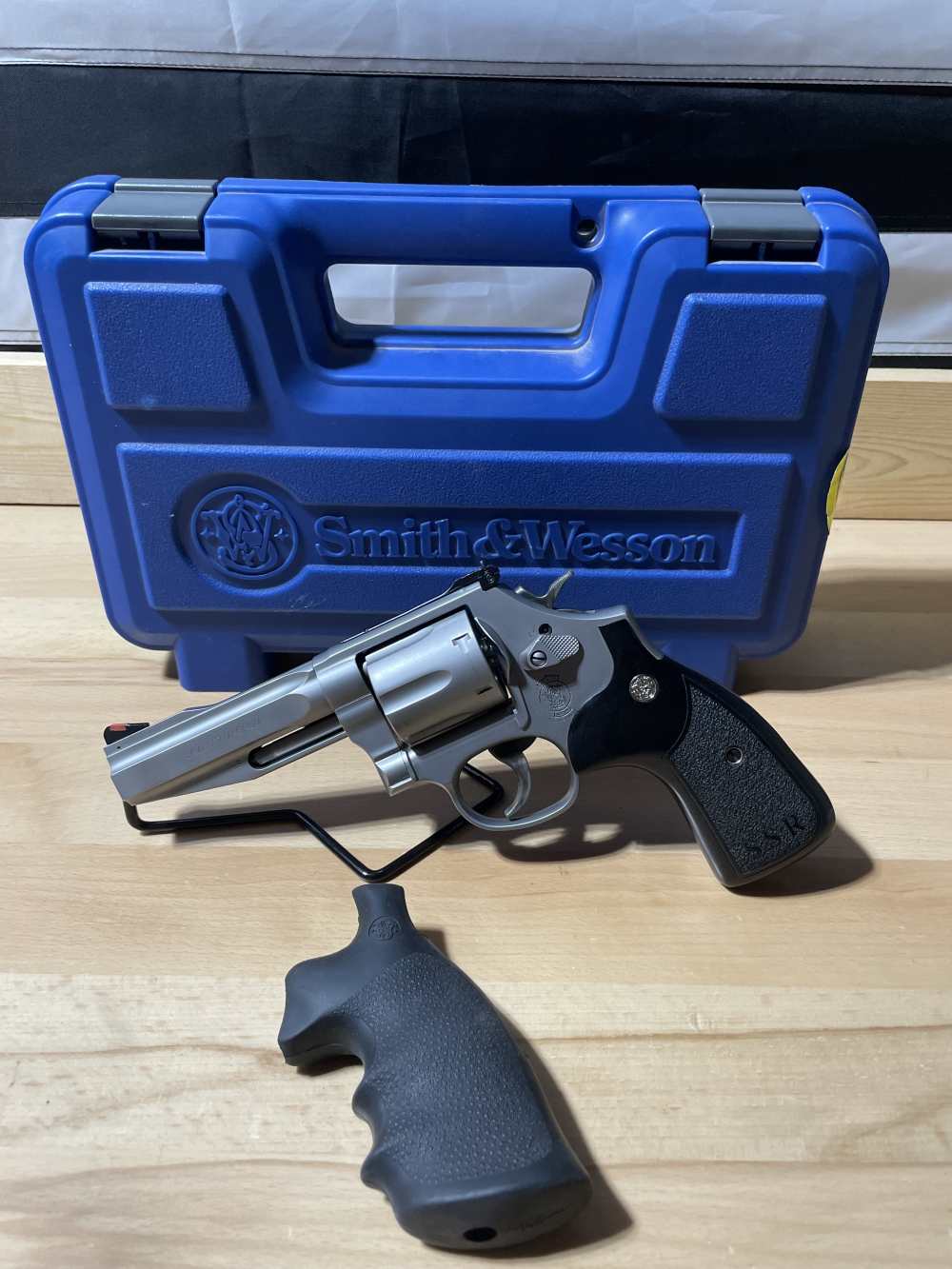 Smith & Wesson 686-6 Pro Series 357 Magnum-img-0