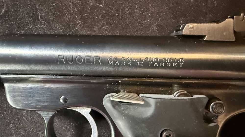 Ruger Mark II Government Target .22 LR-img-5