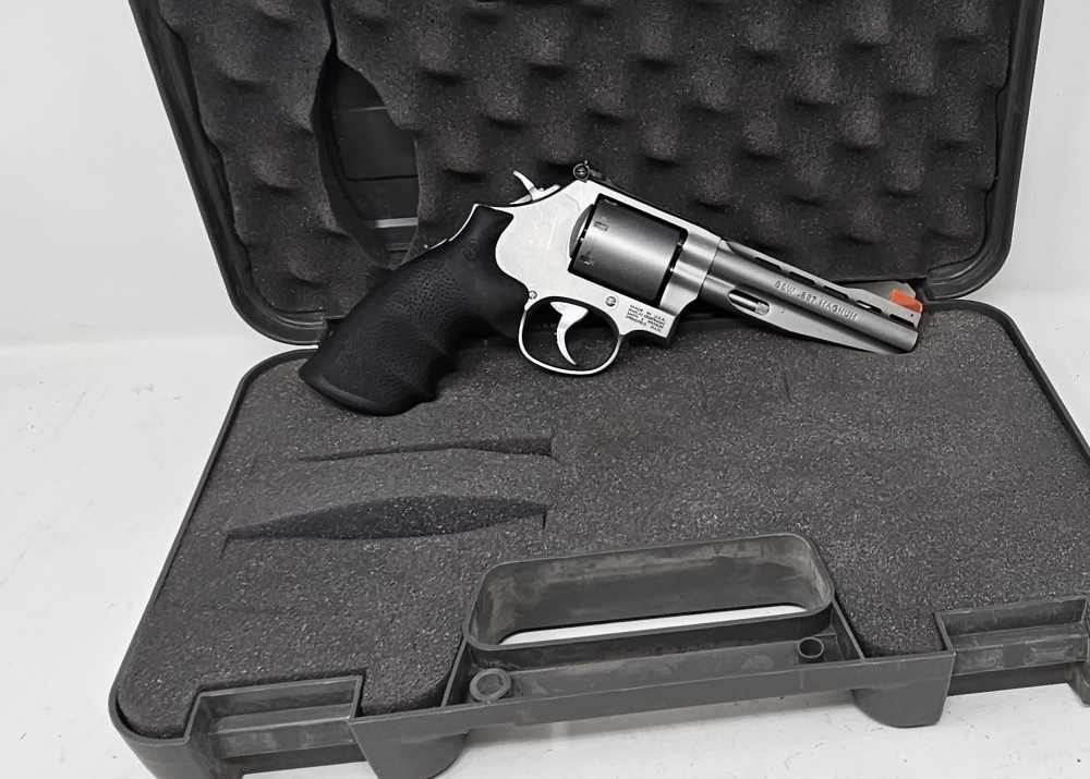 Smith & Wesson Performance Center 686-6 Plus .357 Case Vent Rib Barrel-img-0