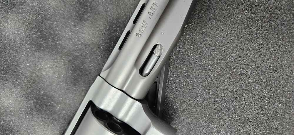 Smith & Wesson Performance Center 686-6 Plus .357 Case Vent Rib Barrel-img-9