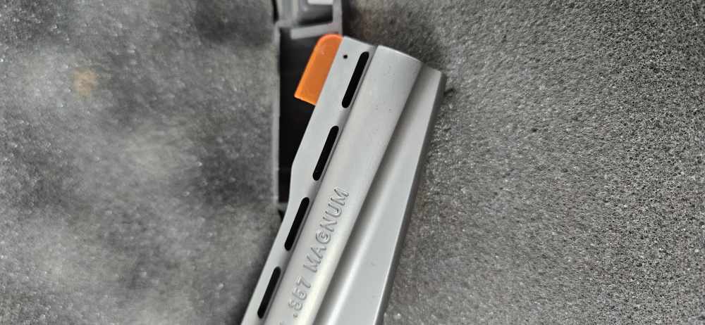 Smith & Wesson Performance Center 686-6 Plus .357 Case Vent Rib Barrel-img-10