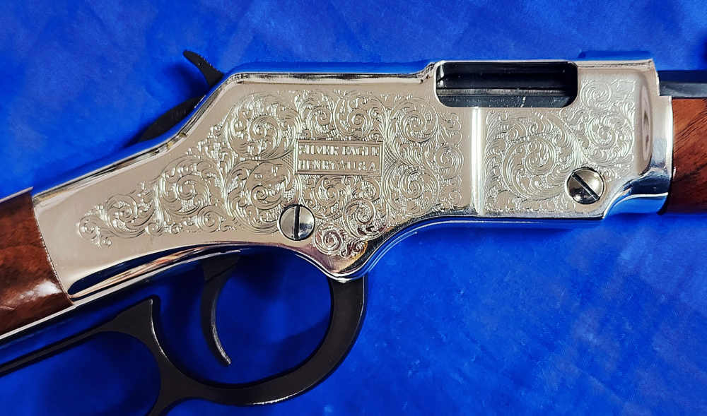 RARE MINT HENRY SILVER EAGLE .22 S/L/LR 20" OCTAGONAL ENGRAVED 2011-img-9