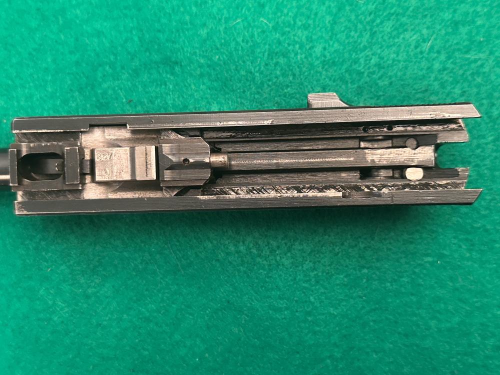 Walther P38 ac/42 German WWII Military Very Fine All Original Bring Back-img-11