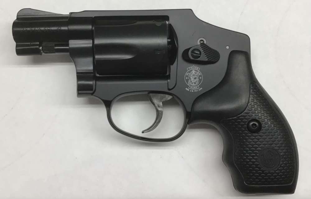 Smith & Wesson Revolver Model: 442 Caliber: .38 SPL+P-img-1