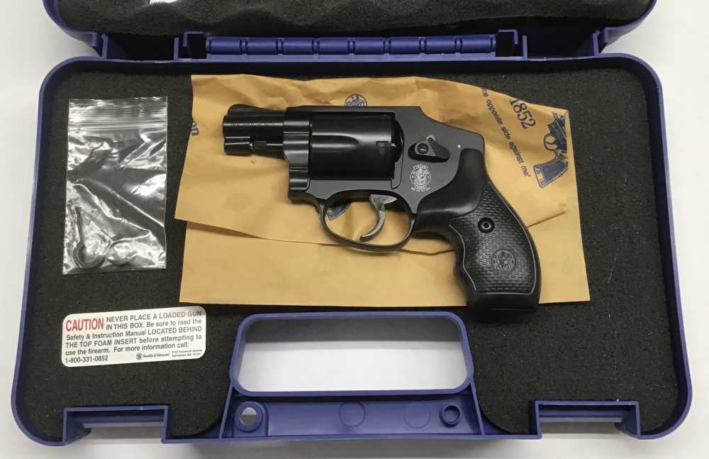 Smith & Wesson Revolver Model: 442 Caliber: .38 SPL+P-img-0