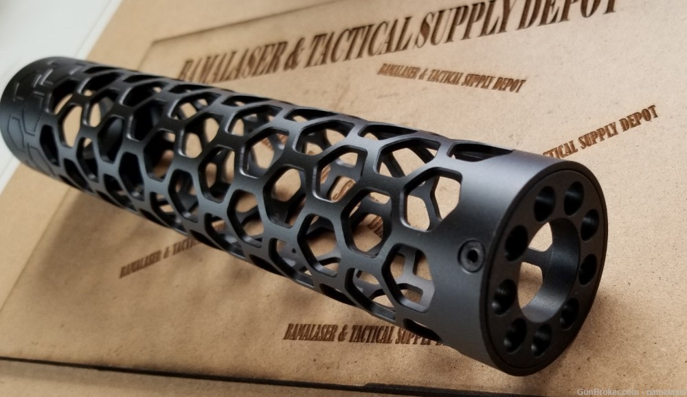 AR-15 12in Lightweight Hex Free Float Handguard with Barrel Nut Honeycomb -img-1