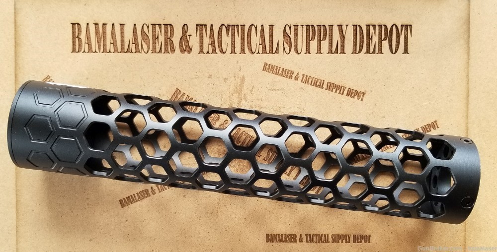 AR-15 12in Lightweight Hex Free Float Handguard with Barrel Nut Honeycomb -img-0