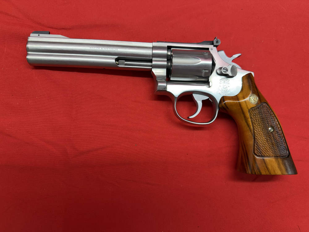 Smith & Wesson Model 648 22 Magnum 6” -img-2