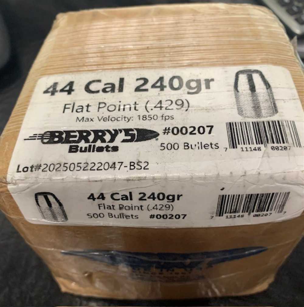 500 Count Berrys 44cal 240gr FP part 00207 for reloading-img-0