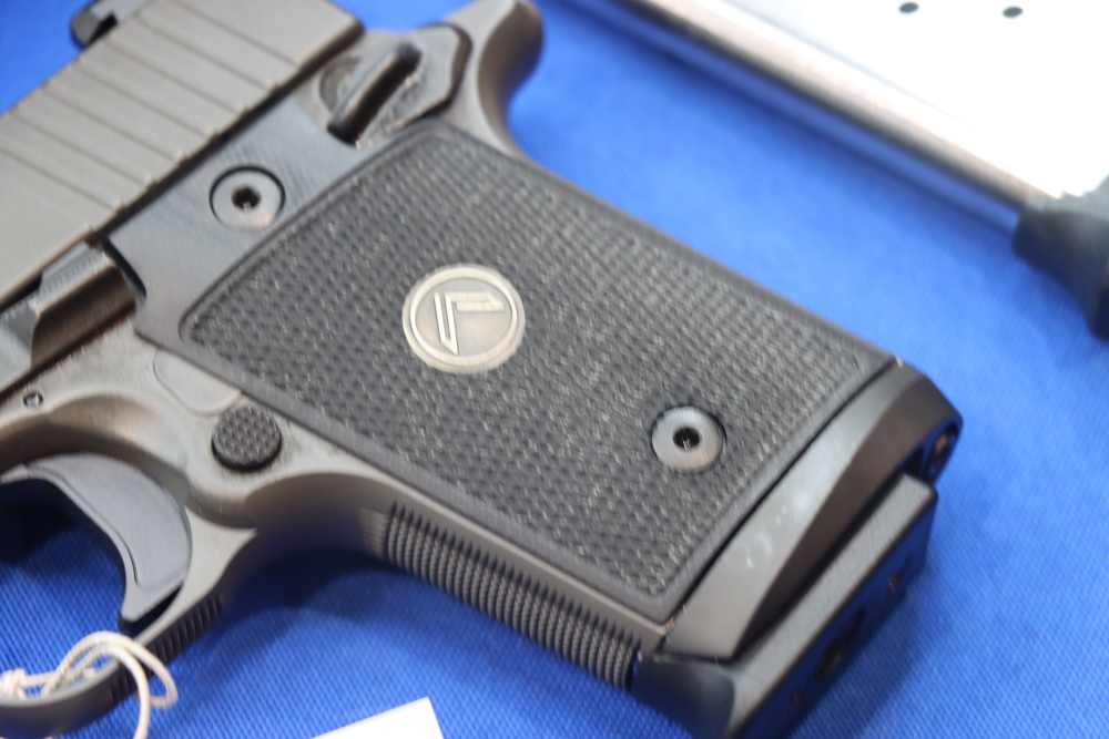 Sig Sauer P938 LEGION Pistol 9MM THREADED Gray 7RD Night Sight SAO 938 NEW-img-7
