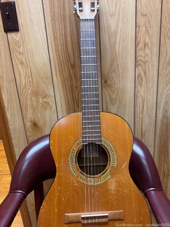 GIBSON CLASSICAL GUITAR FROM 1960'S IN ORIGINAL CONDITION!-img-2